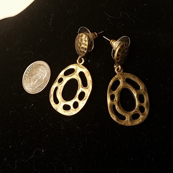 NWOT brass-tone earrings - Picture 3 of 3